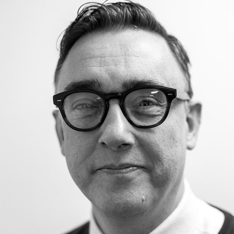 Damian Sutton
