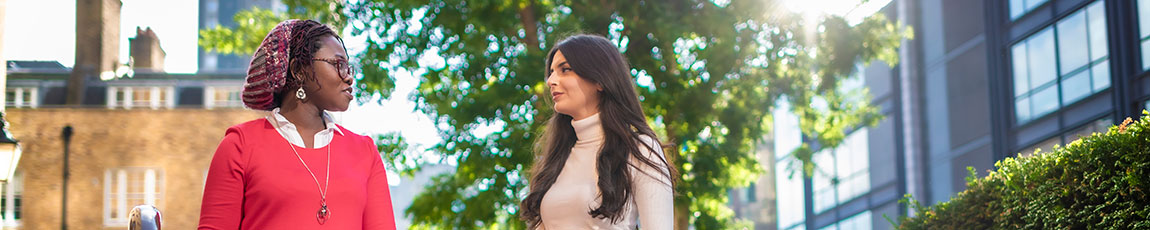 Two students talking outsie on campus