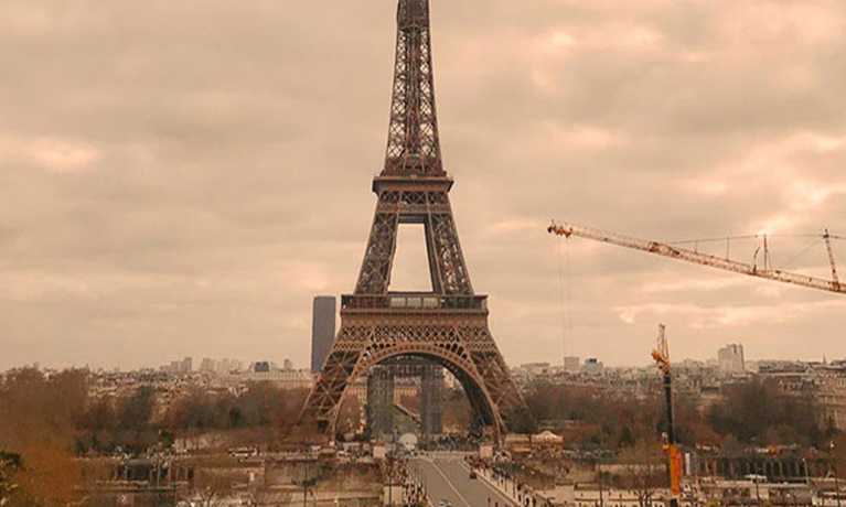 Paris sky line with Eiffel tour