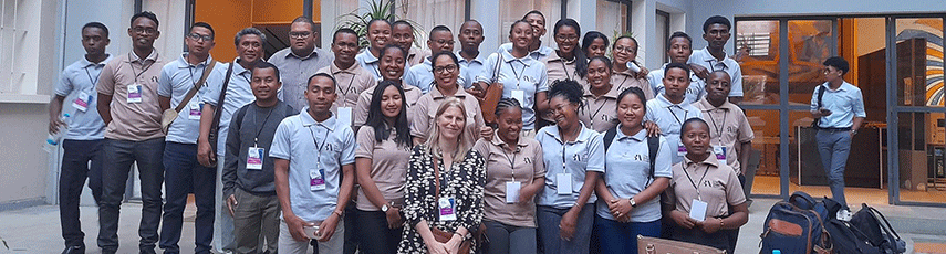 group photo of the student participants of the BA environment peace and conflict conference