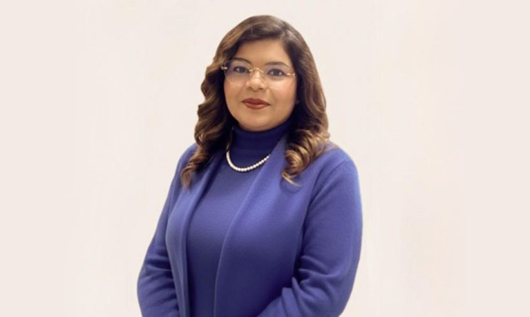 Headshot of Dr Nahid Rozalin