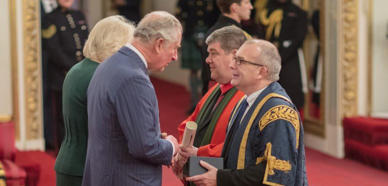 The Prince of Wales presenting the award to Coventry University
