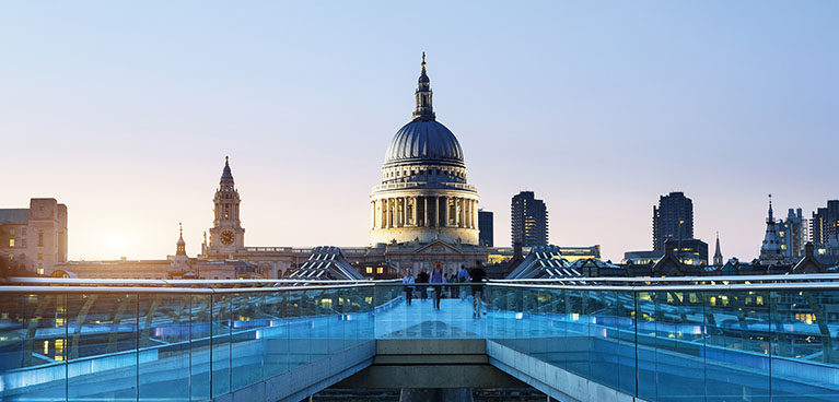 night view of london 