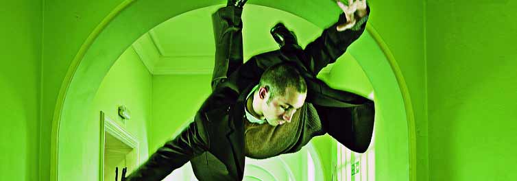 Uni links up with acclaimed theatre company Frantic Assembly to offer new master's degree