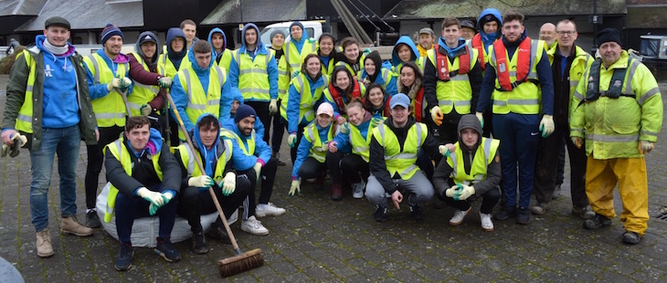 Sporting students get digging for a community cause