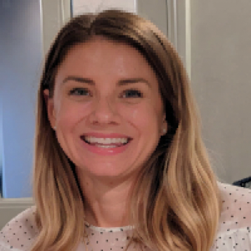 A head shot of Amy Earp